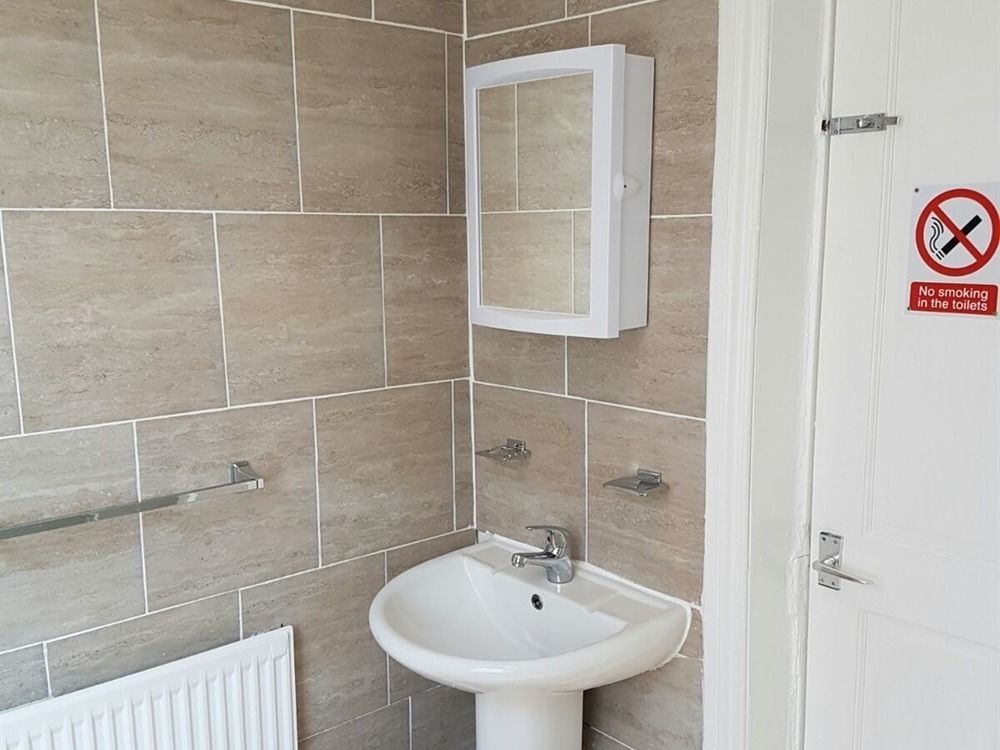 Vicarage Lodge Бирмингам Екстериор снимка